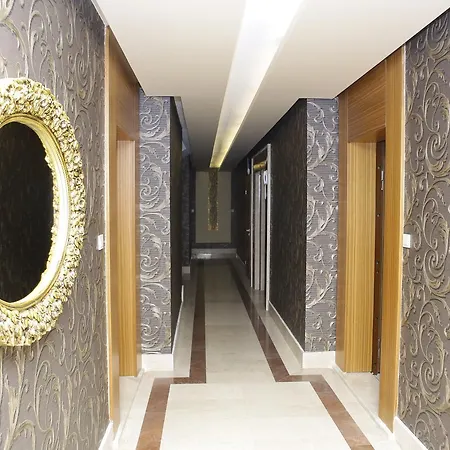 Hotel Aden Apart *